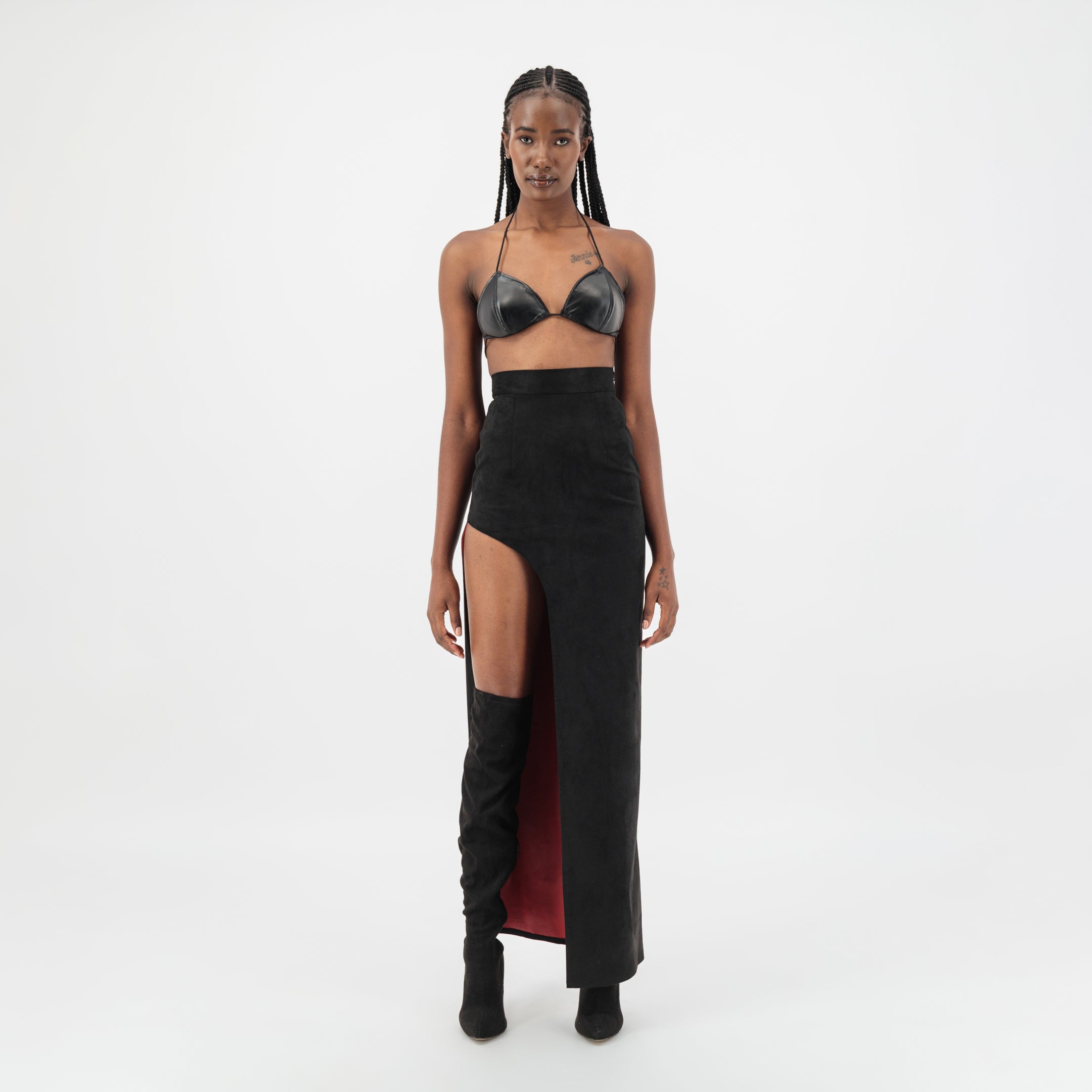【BOHEMSEO】CURVED SLIT SKIRT BLACK Black Crop Top and Maxi Skirt • Bohemian Tropical Beach Set