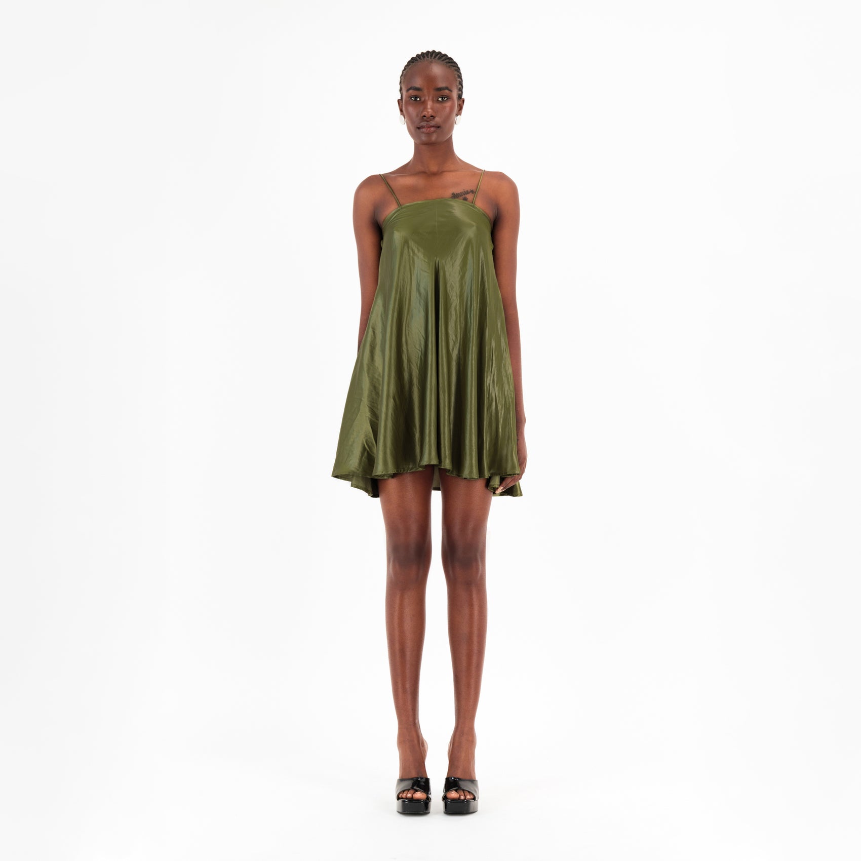 Grünes Mini-Unterkleid