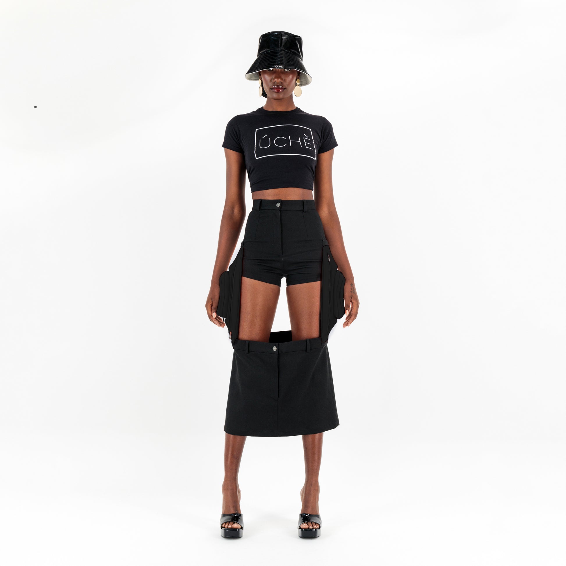 Bumbagstic Shorts in Black