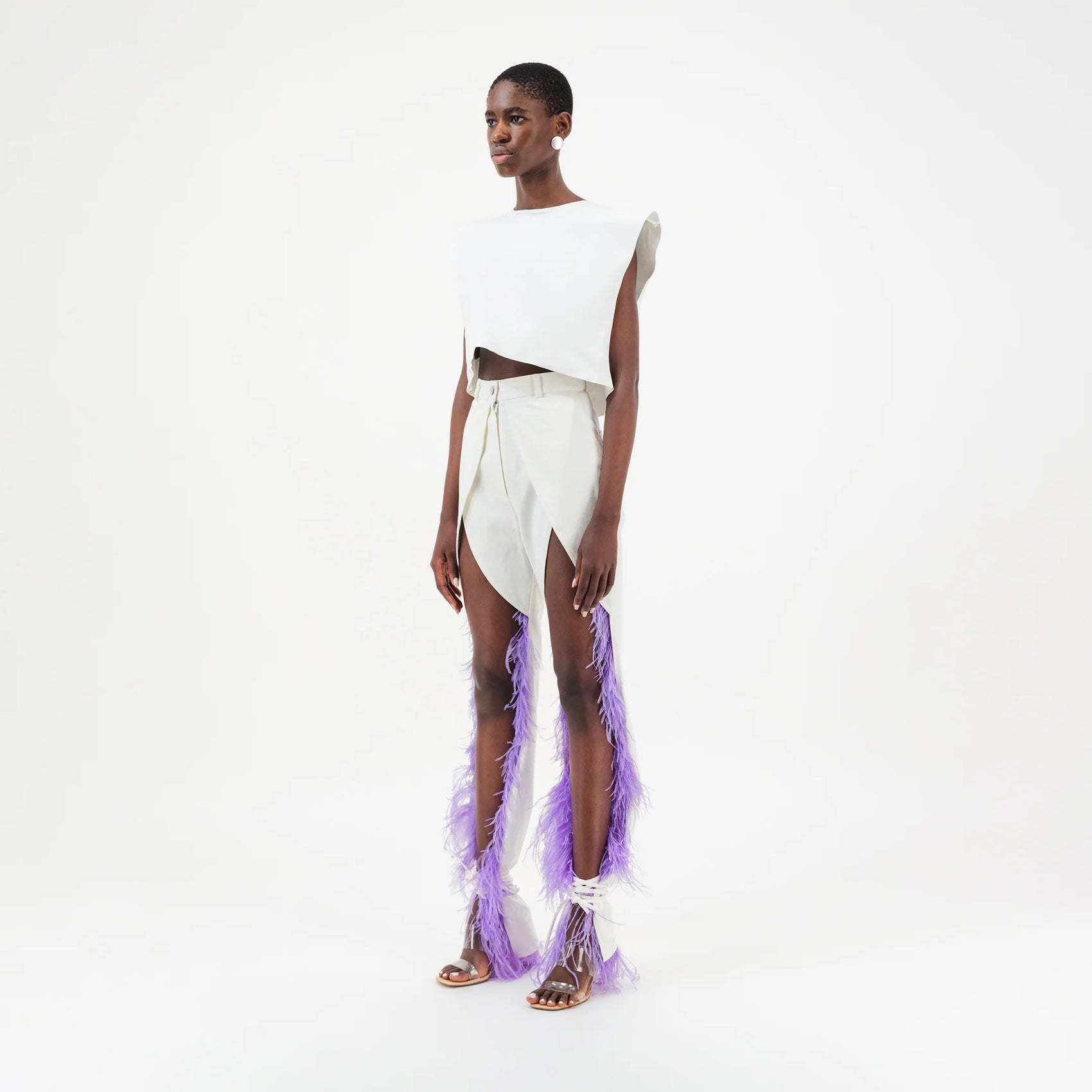 Feather tie- ankle pants In White
